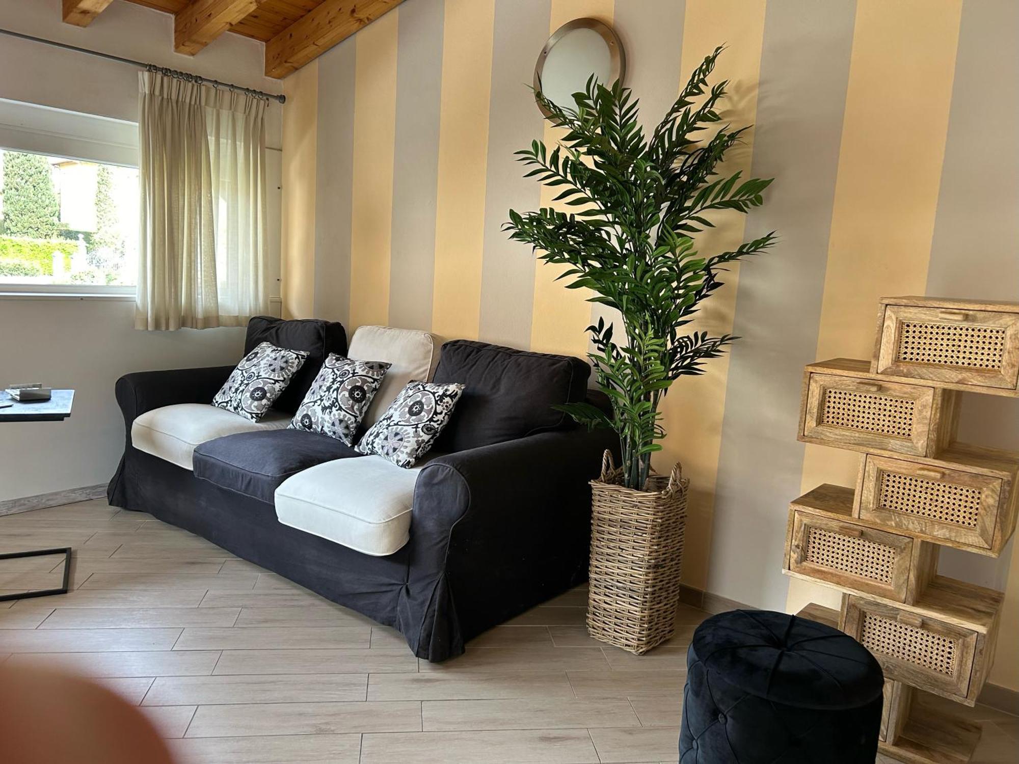 Menaggio Down Town Apartment Luaran gambar